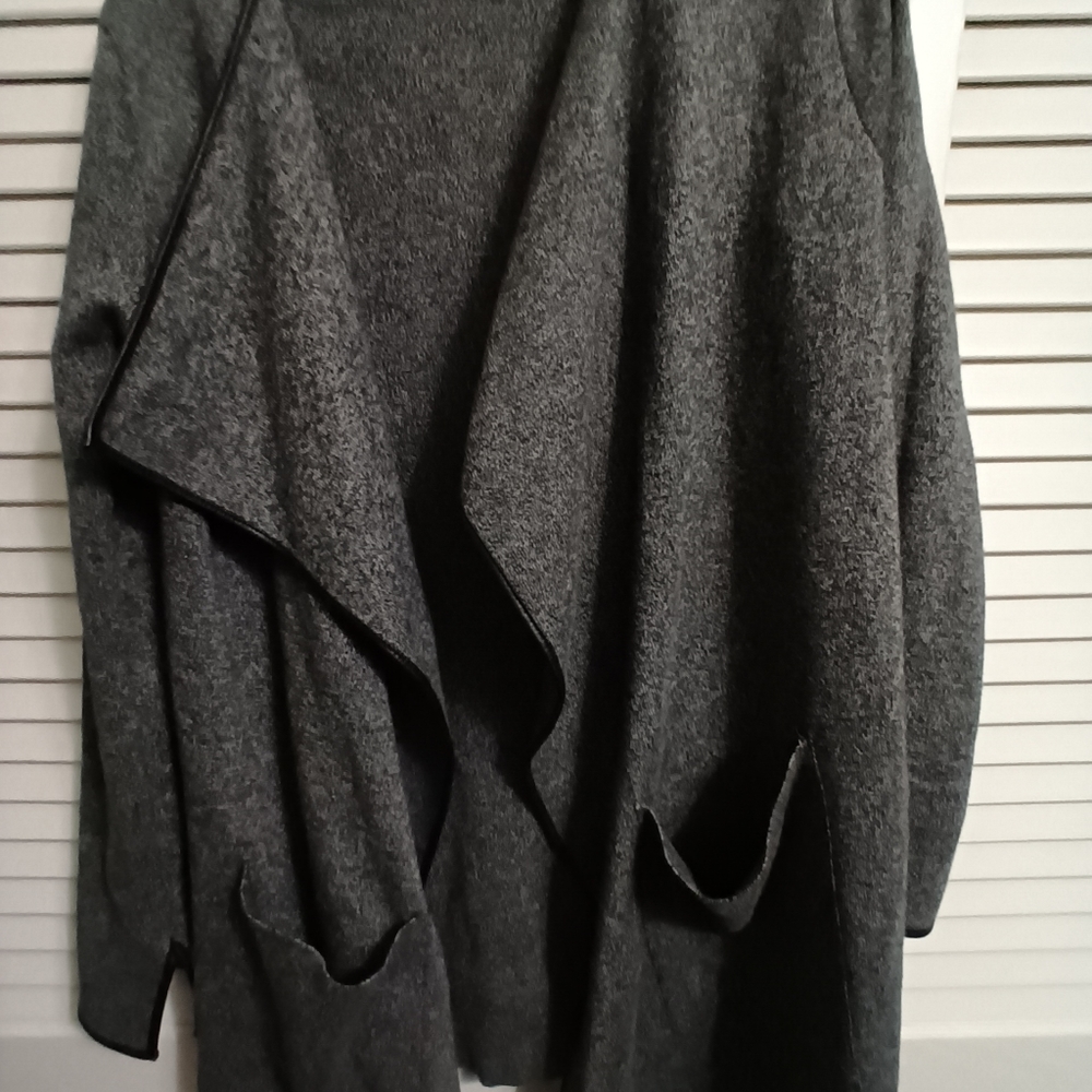 Zara Gray size medium open front cardigan. Knit.
